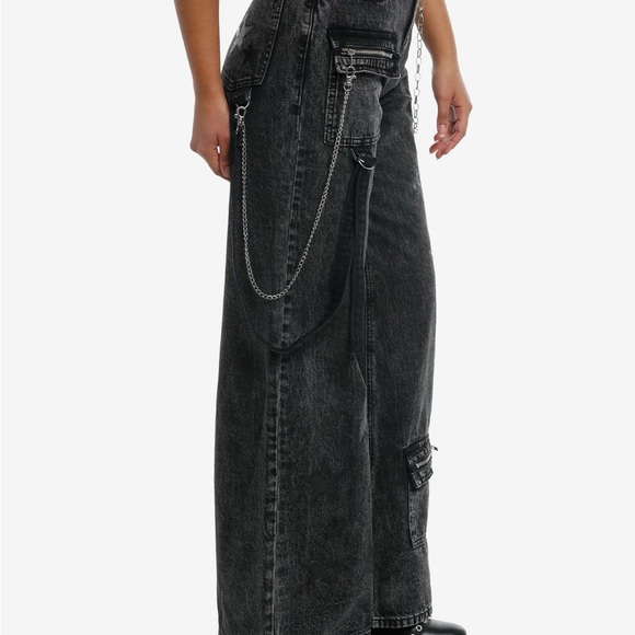 Hot Topic | 7 | Black Washed Wide Leg Cargo Jeans | Distressed Grunge Alt Pants - Picture 2 of 13